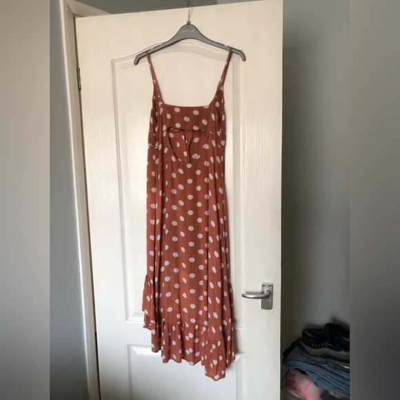 Dress in brown - Picture 4 of 4